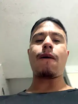 DominickVegas live sex cam