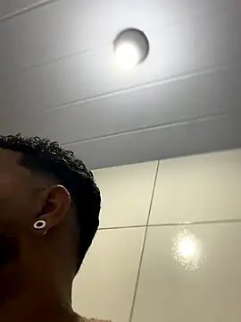 EuuupravcS2 live sex cam