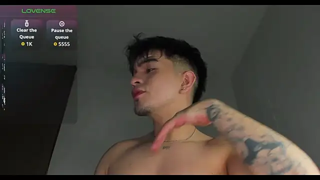 cmzo_'s cam snapshot