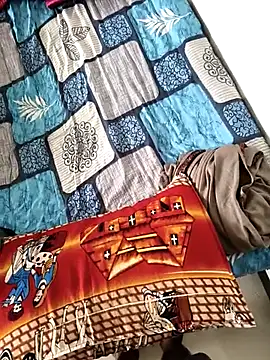 Chanderi19's cam snapshot