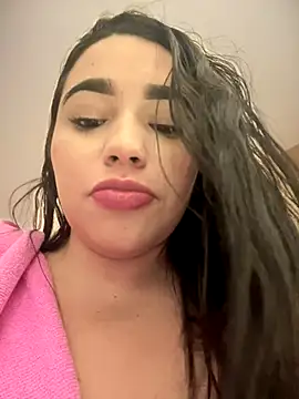 SofiaWildee live sex cam