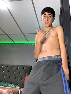 MathieuAGT live sex cam