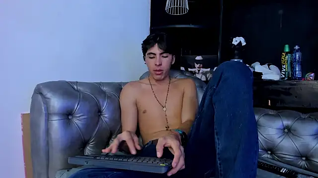 HeellBoy_ live sex cam