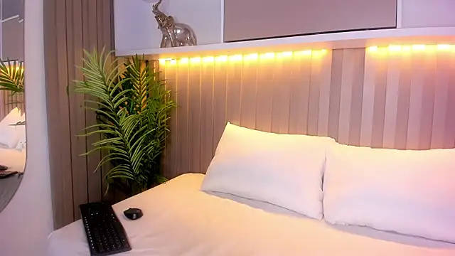 dahianthompson live sex cam