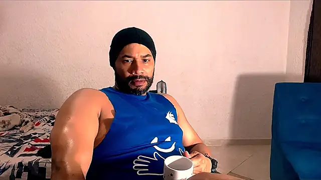 musclehetero's cam snapshot