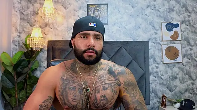 Apolo_rousse1's cam snapshot