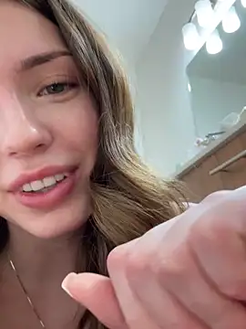 19whitebunny live sex cam