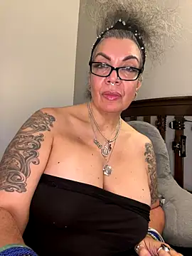 dieseldame1313 live sex cam