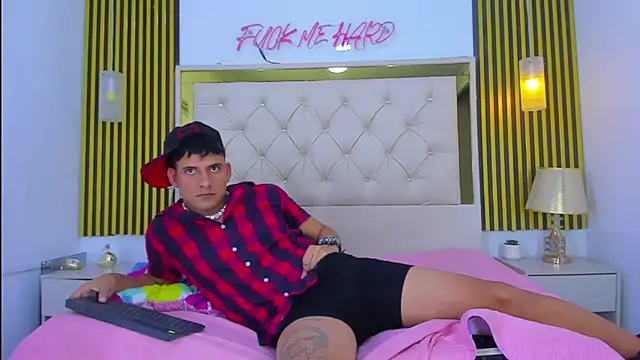 KEVIN_MCKINLEY's cam snapshot