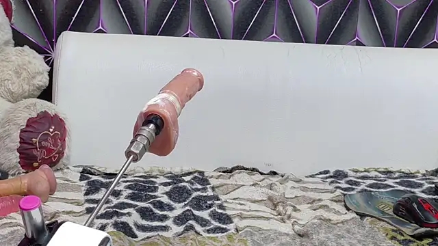 emilygrooe live sex cam