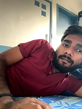 BeardedBulge live sex cam