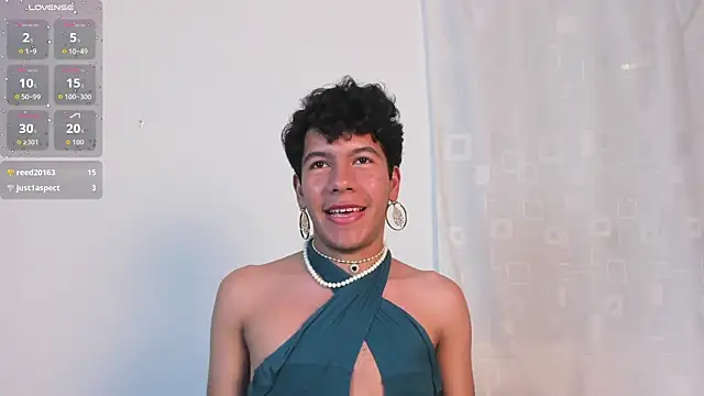 E_R_O_S_'s cam snapshot