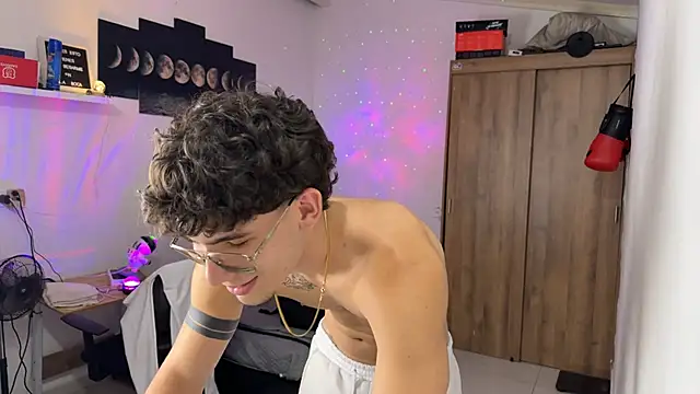 Kisan_Smith's cam snapshot