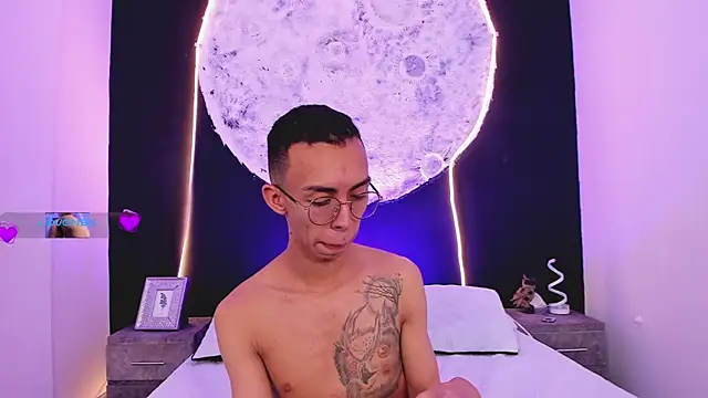 EthaanCox's cam snapshot