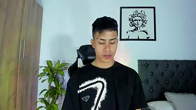 AlanNaughty live sex cam