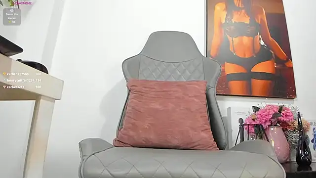 Hannaroosseee live sex cam