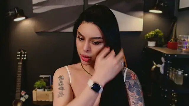 callmeLUNA live sex cam