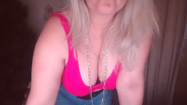 Divineblond live sex cam