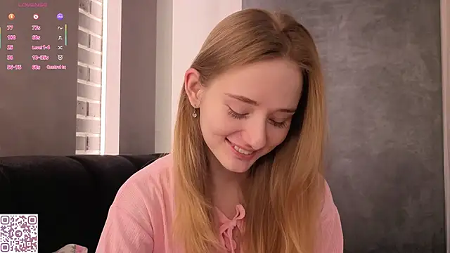 ElvinaRose live sex cam