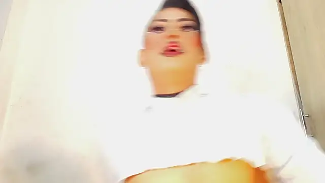 Aslhy_Goddessx live sex cam