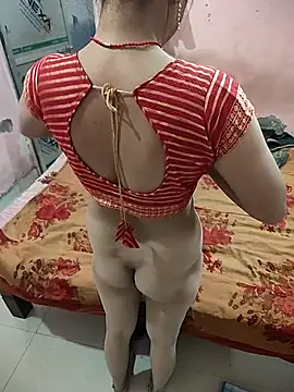 COUPLLE_VILLAGE live sex cam