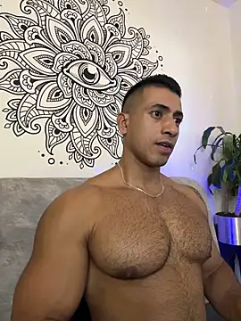 aaroncolombia live sex cam