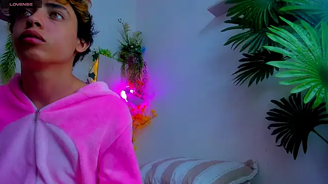 Twinkk_Guy live sex cam