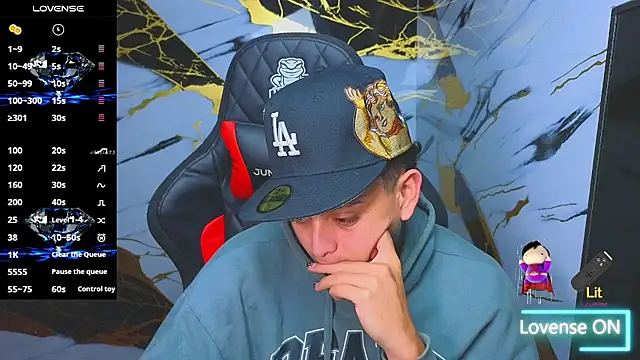 Kevin22_222 live sex cam