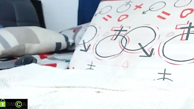 mikellwilliams10 live sex cam