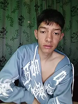 heyy_noah11 live sex cam