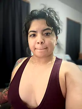 kimmiakiss22 live sex cam