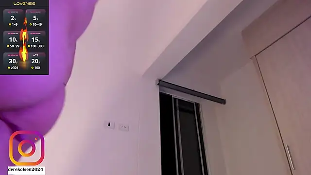 DerekOlsen live sex cam