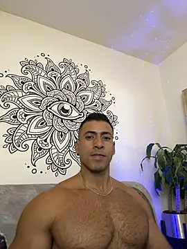 aaroncolombia live sex cam