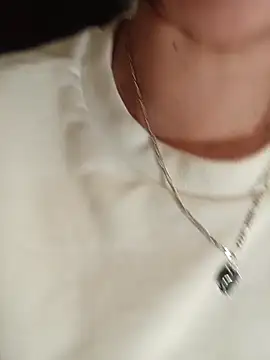 IsisBlake live sex cam