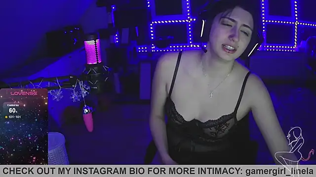 Gamergirl-Linela live sex cam