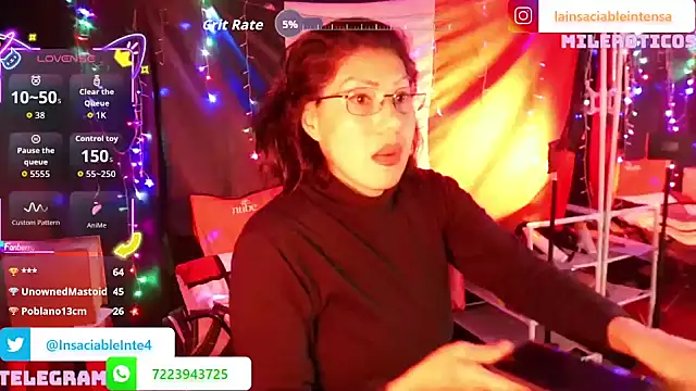 LaInsaciableIntensa live sex cam