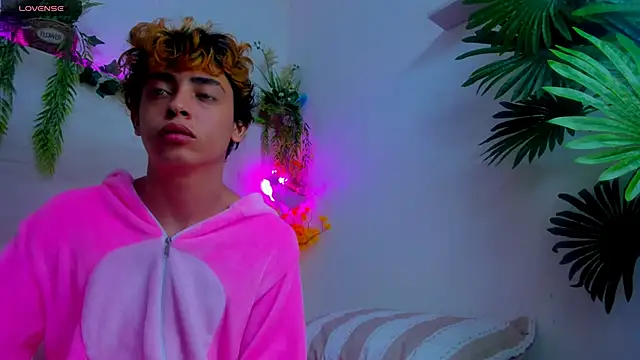 Twinkk_Guy live sex cam