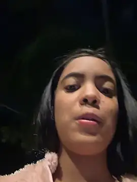 NAUGHTY_LITTLE_18 live sex cam