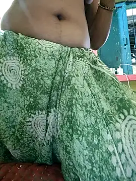 Cutee-Jaan live sex cam