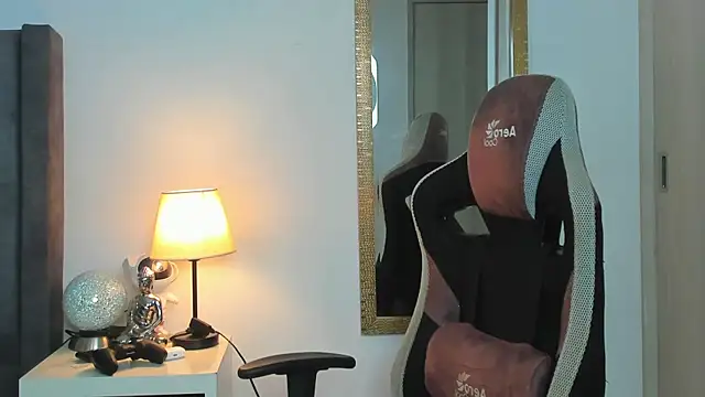 Ken_mailik1's cam snapshot