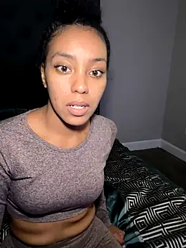 juicyyy323 live sex cam