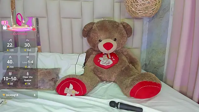 NikkyyRed live sex cam