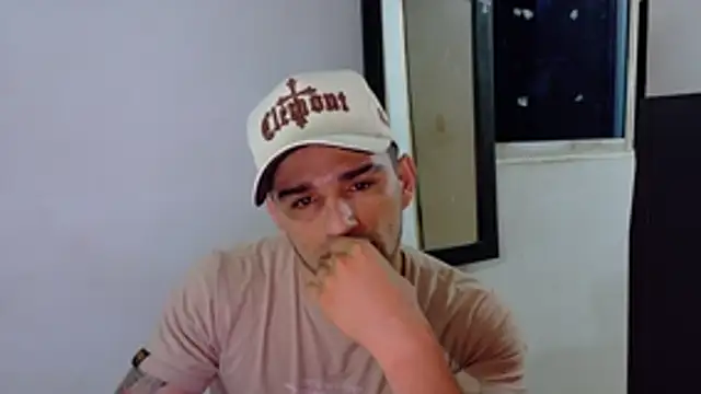 Sexy_Alejandro_ live sex cam