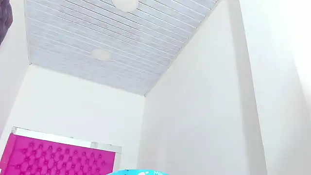 aleja_mistress_ live sex cam