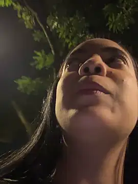 NAUGHTY_LITTLE_18 live sex cam