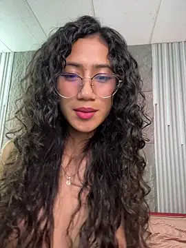 KaitlynLoveCam live sex cam