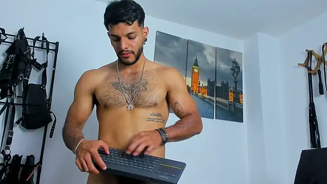 JuanBlade live sex cam