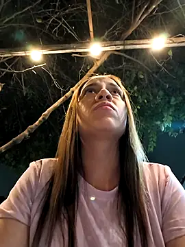 Nanybaker95 live sex cam