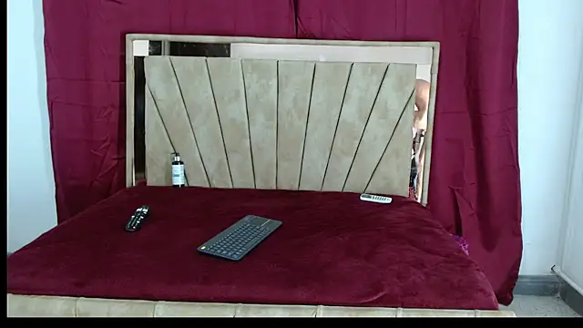 yair_and_sussana live sex cam