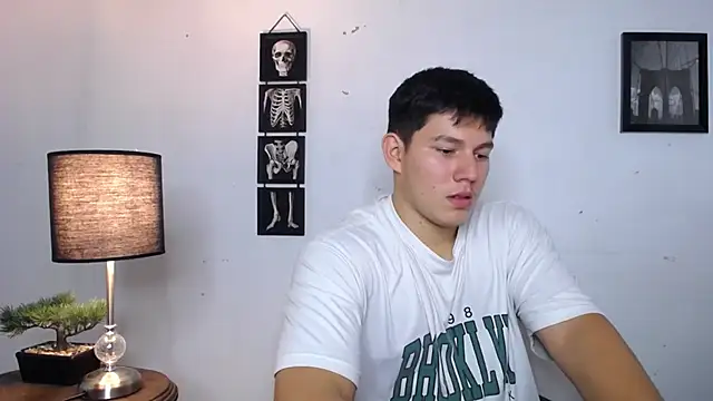 JamesCr_ live sex cam